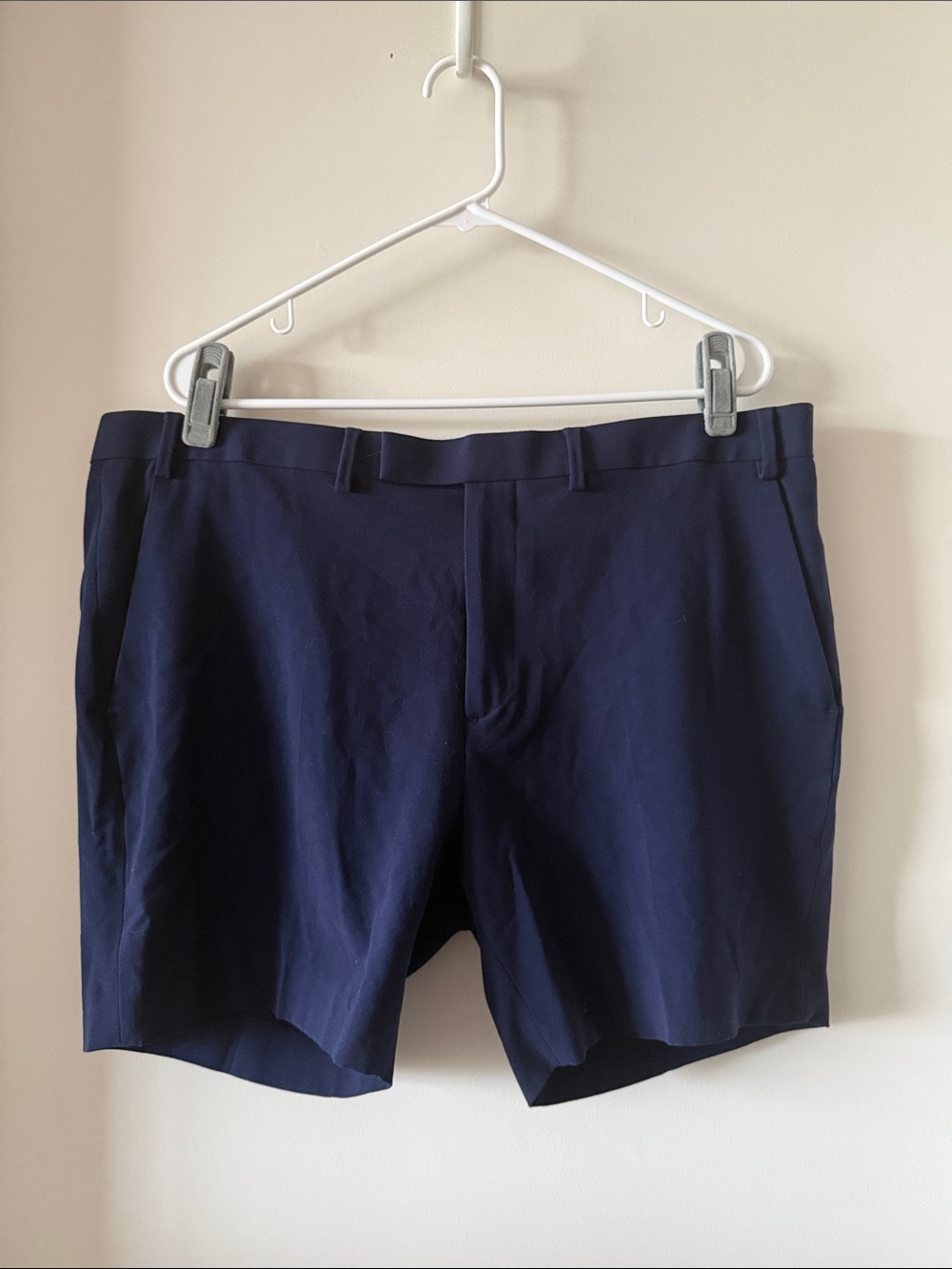 EUC Men's ASOS Design Flat Front Shorts